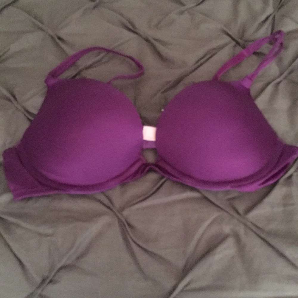 NEVER WORN Victoria’s Secret Bra